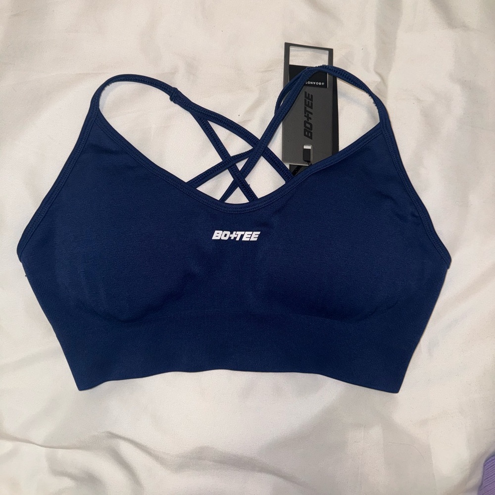 NWT Bo+Tee Sports Bra